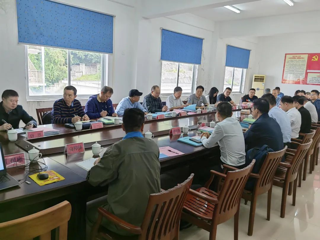 金奧博“JK-HK型無(wú)固定操作人員乳化炸藥生產(chǎn)工藝和裝備”通過(guò)科技成果鑒定 金奧博“JK-HK型無(wú)固定操作人員乳化炸藥生產(chǎn)工藝和裝備”通過(guò)科技成果鑒定